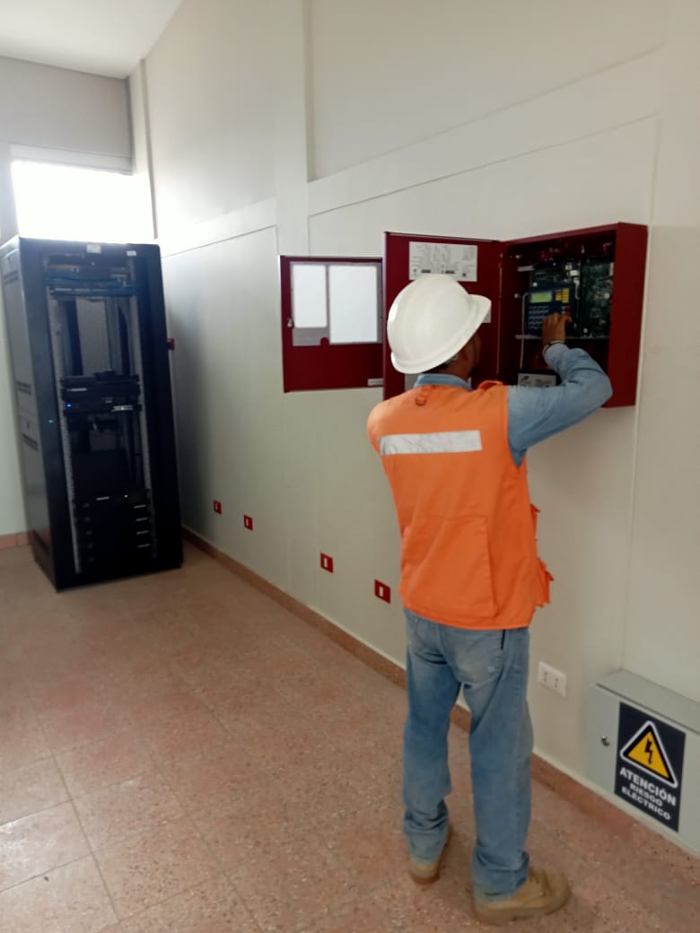 Sistema de Detección y Alarma Contra Incendios proyecto de sistema de Sistemas de detección y alarma de incendio